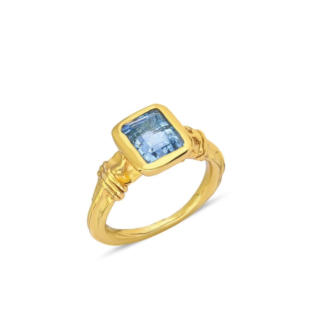 THE ULTRAMARINE RING