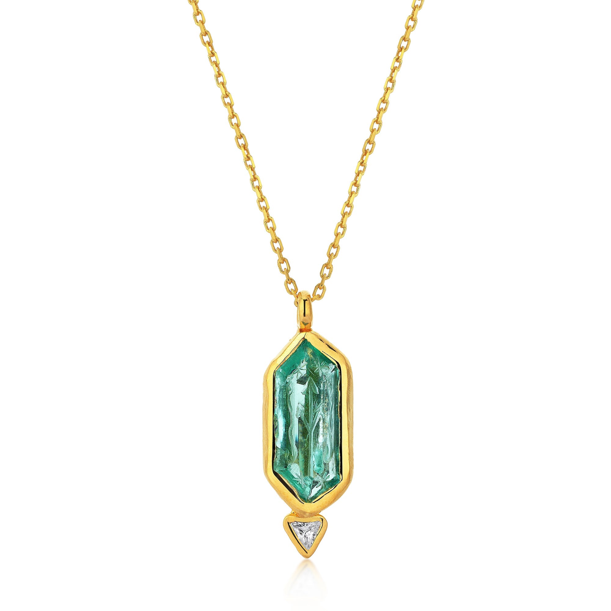 THE GREEN SEA NECKLACE